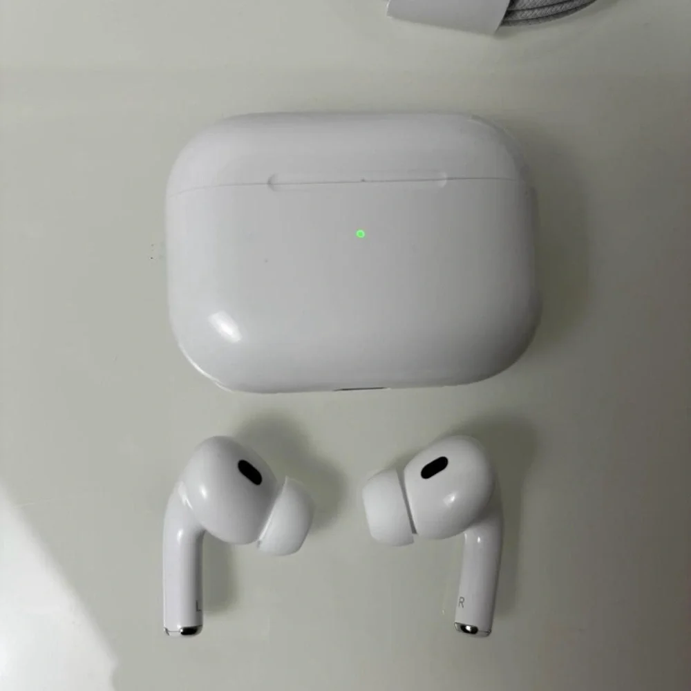 Apple White AirPods Pros